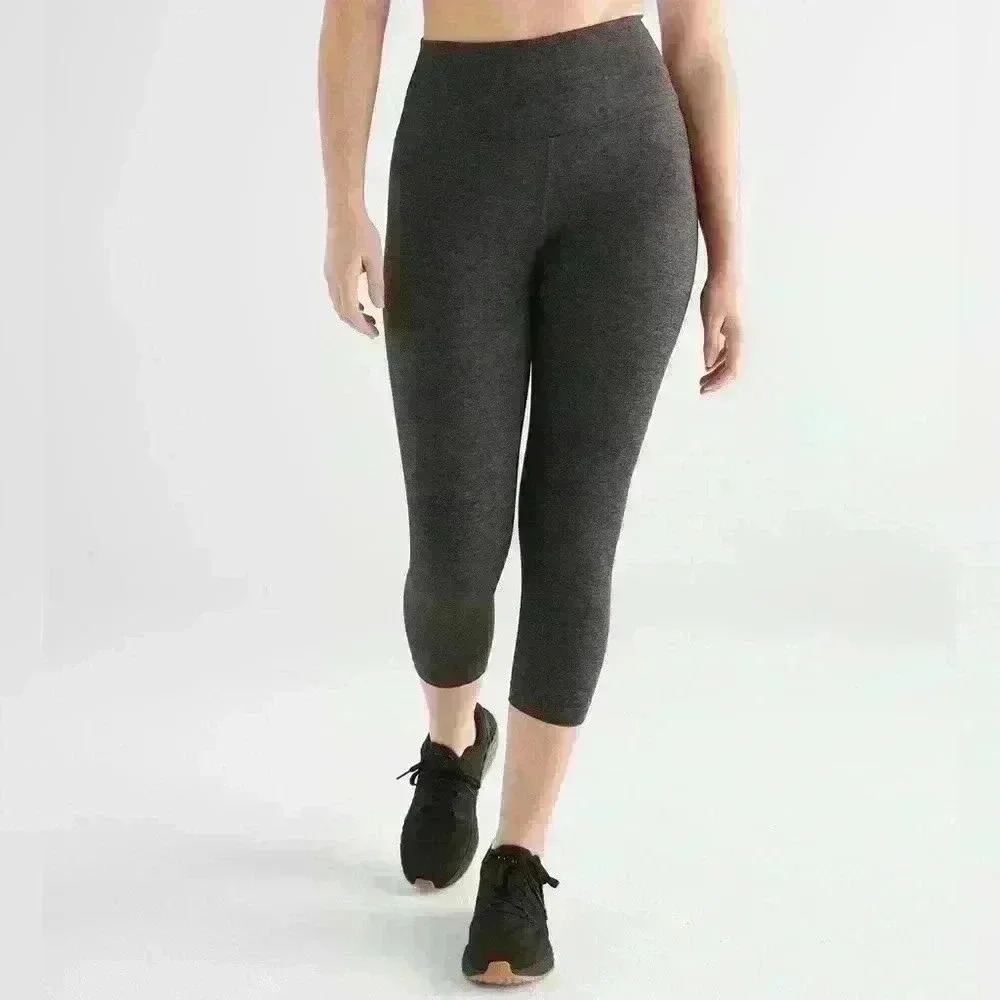 Lululemon Wunder Train High-Rise Crop 21" size 6